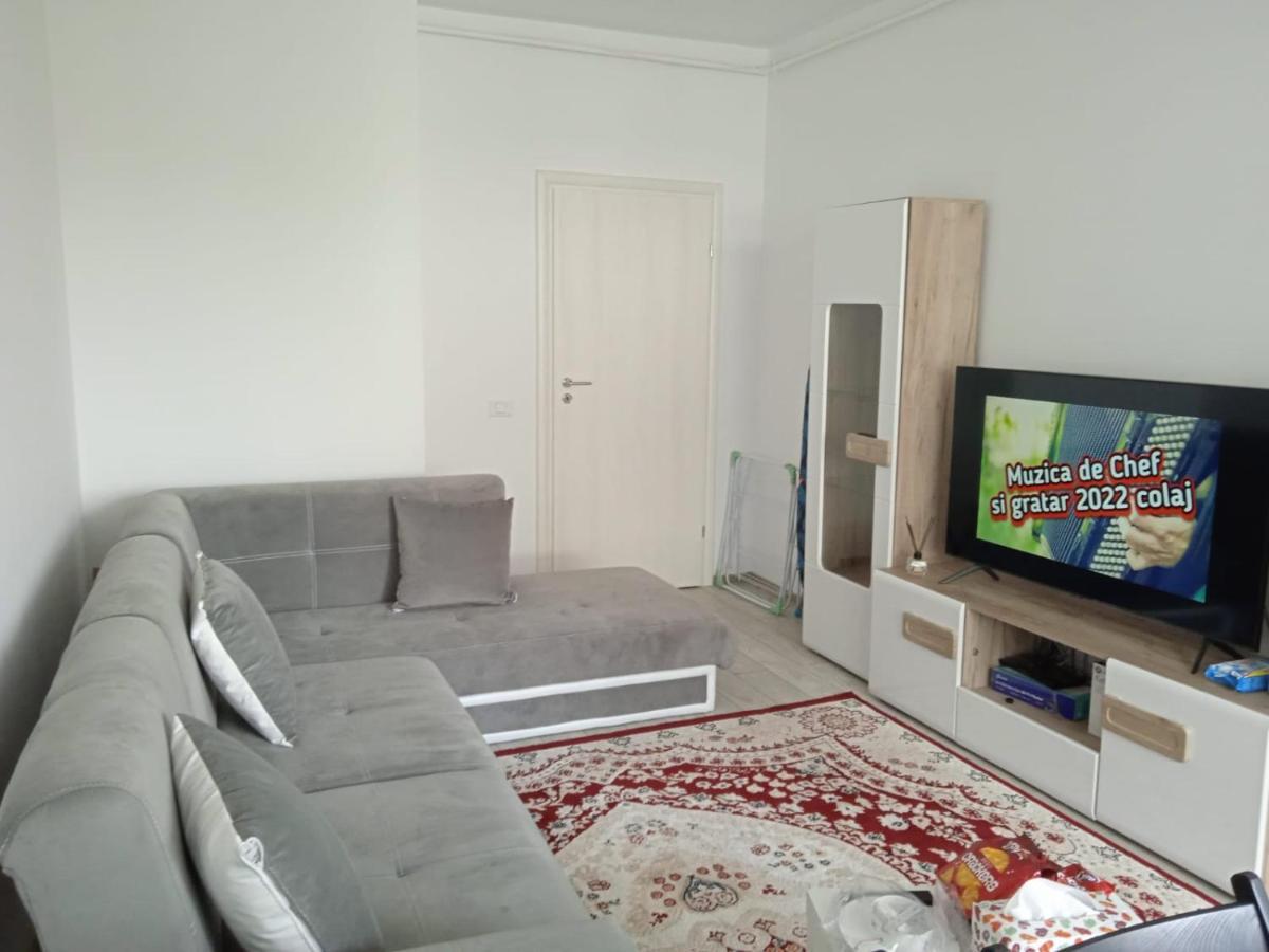 Deluxe 2 Bedroom Apartment With Balcony And Private Parking Bragadiru Esterno foto