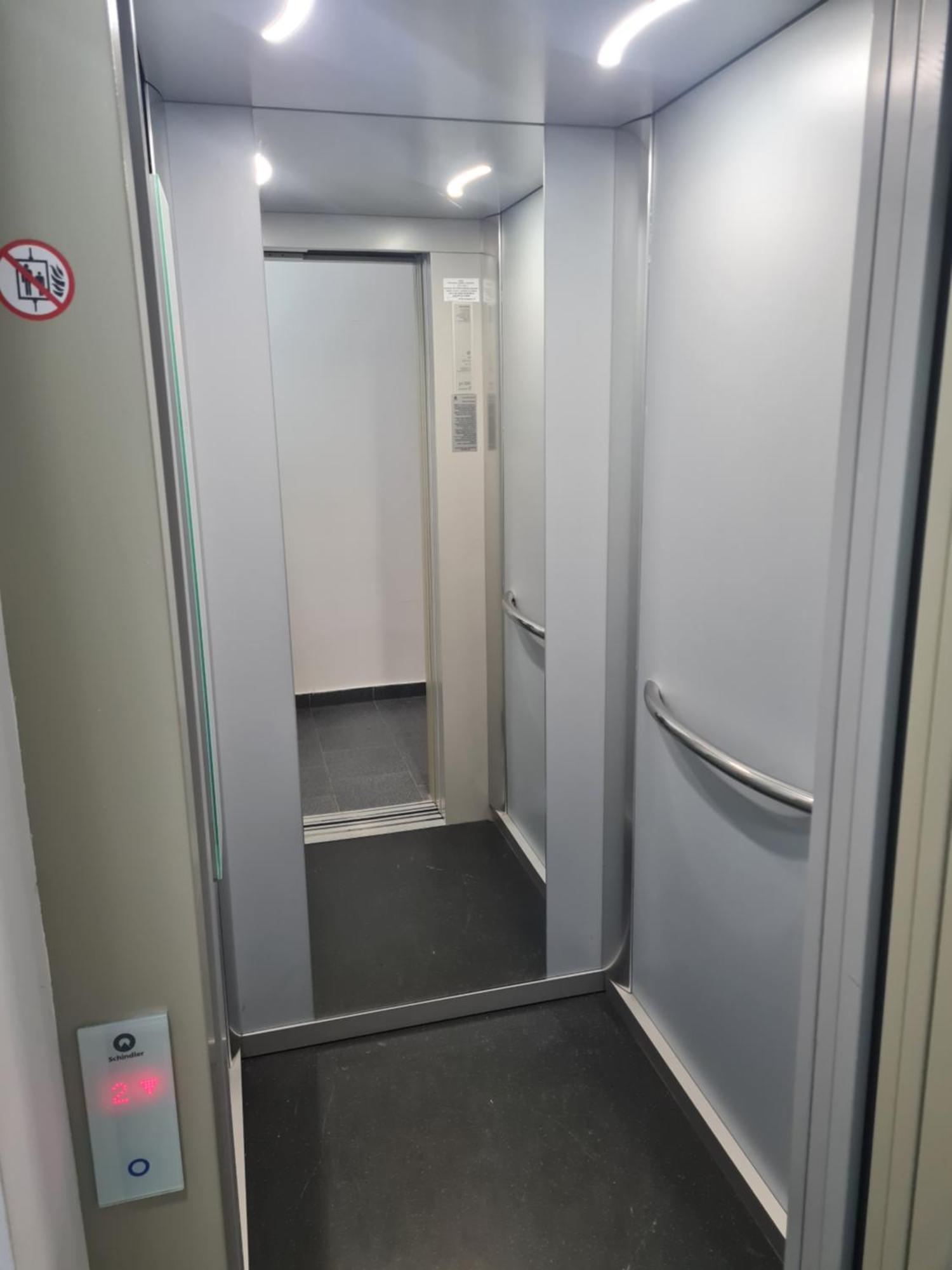 Deluxe 2 Bedroom Apartment With Balcony And Private Parking Bragadiru Esterno foto